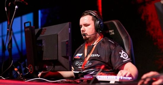 DOTA2决赛再遭遗憾 中国玩家泪目三度亚军背后的故事